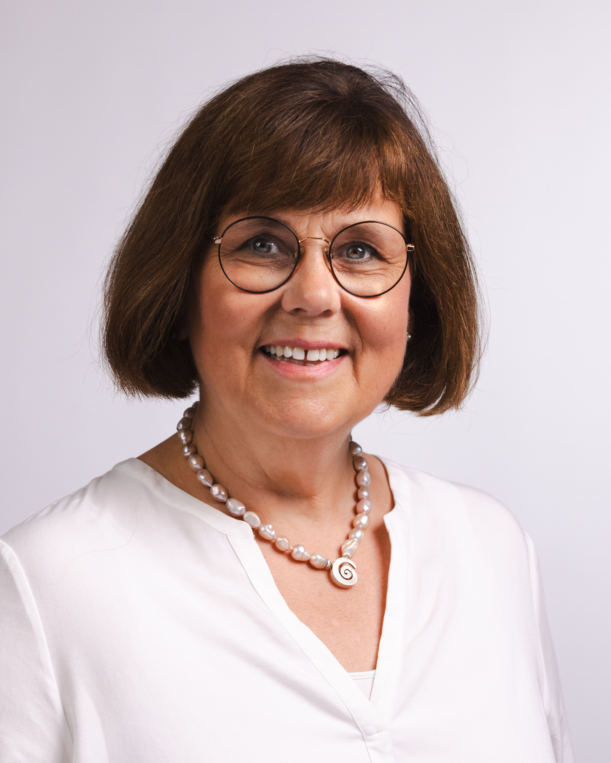 Dr. Hildegard<br />Cleusters-Storb
